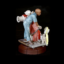 Load image into Gallery viewer, Llanos &amp; Maingot Figurines – Driller
