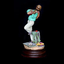 Load image into Gallery viewer, Llanos &amp; Maingot Figurines – Quatro Parang Player

